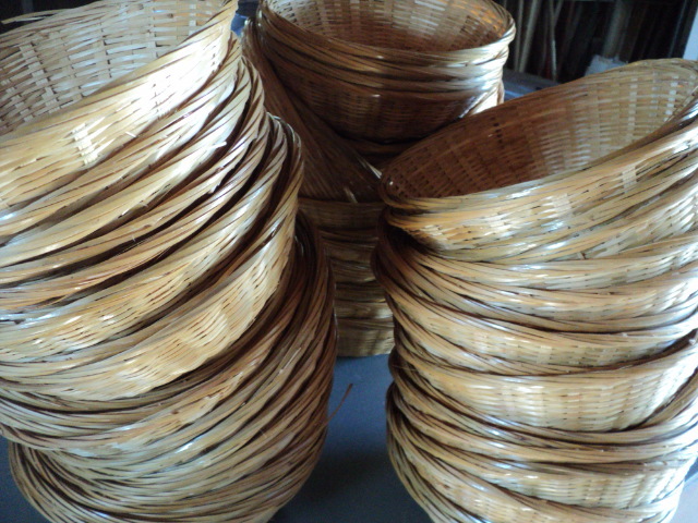 60 baskets 9 and 10 in diameter...
