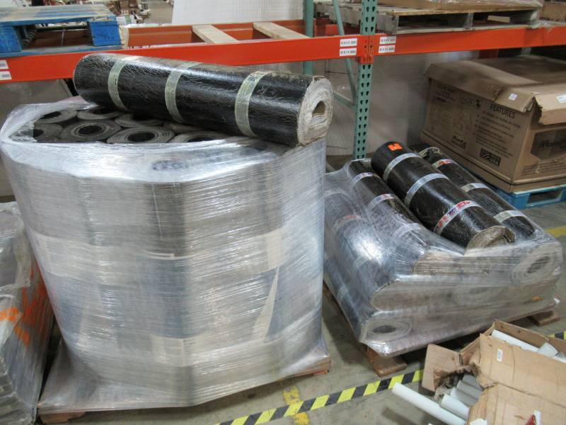 lot 62 image: 35 Rolls (2 Pallets) Tri-Ply 3 ft. x 33 ft. (100 sq. ft.) SBS Granular Black For Low Slope Roofs