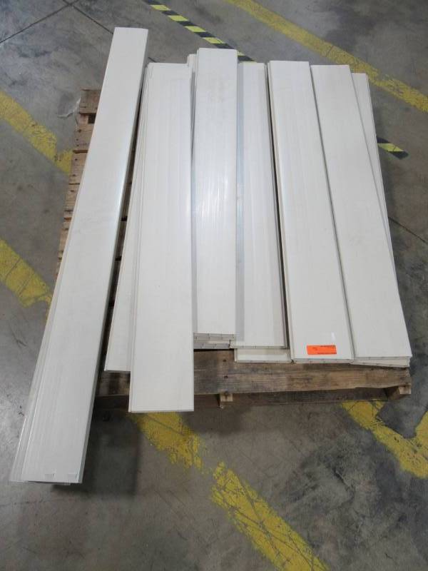 lot 111 image: Plastic Fence Panel, 2 Rails and 18 Tongue and Groove Slats.