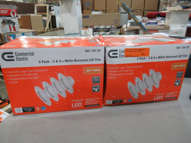 lot 113 image: 2 Commercial Electric 5 in. and 6 in. White Integrated LED Recessed Trim (4-Packs)
