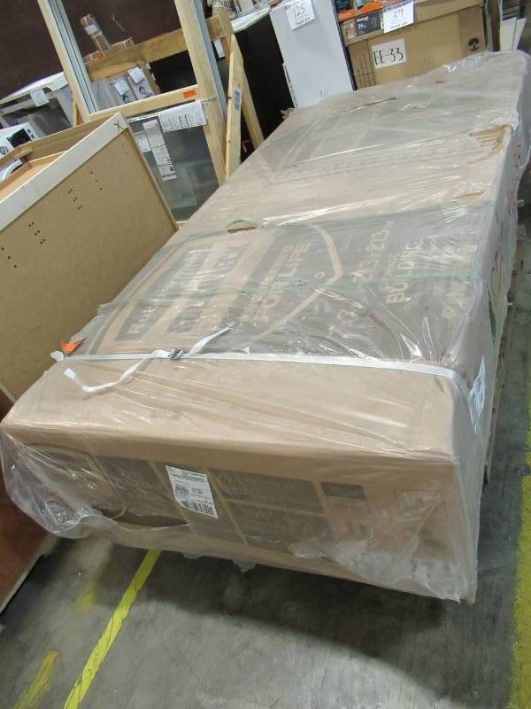 lot 5 image: Rubbermaid (Common 7-ft x 7-ft Actual Interior Dimensions 6.75-ft x 6.78-ft) Roughneck Storage Shed 2035893