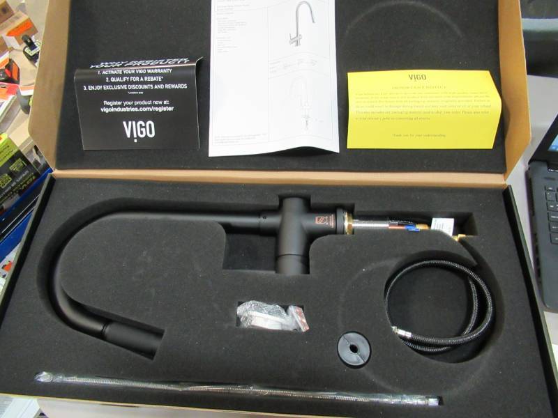 lot 42 image: Vigo Single-Handle Pull-Out Sprayer Kitchen Faucet in Matte Black