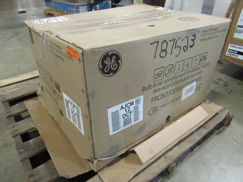 lot 63 image: GE ENERGY STAR BUILT-IN AIR CONDITIONER, COOL-ONLY, 230208 VOLTS, 12,000 BTU