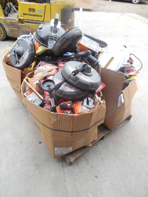 PALLET LOT OF SMALL TOOLS AND MISC.
