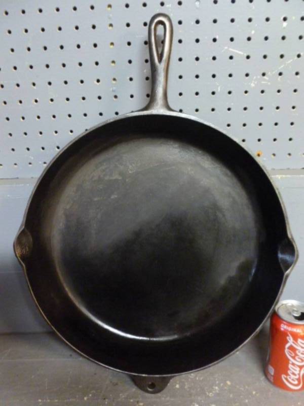 lot 52 image: Cast Iron Pan