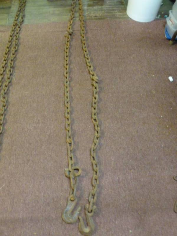 lot 62 image: Log Chain