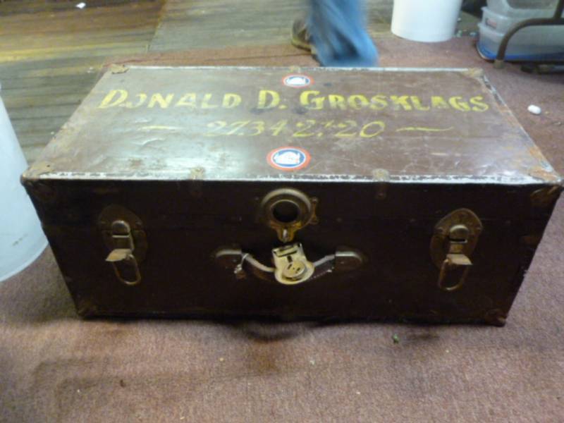 lot 66 image: Vintage Trunk