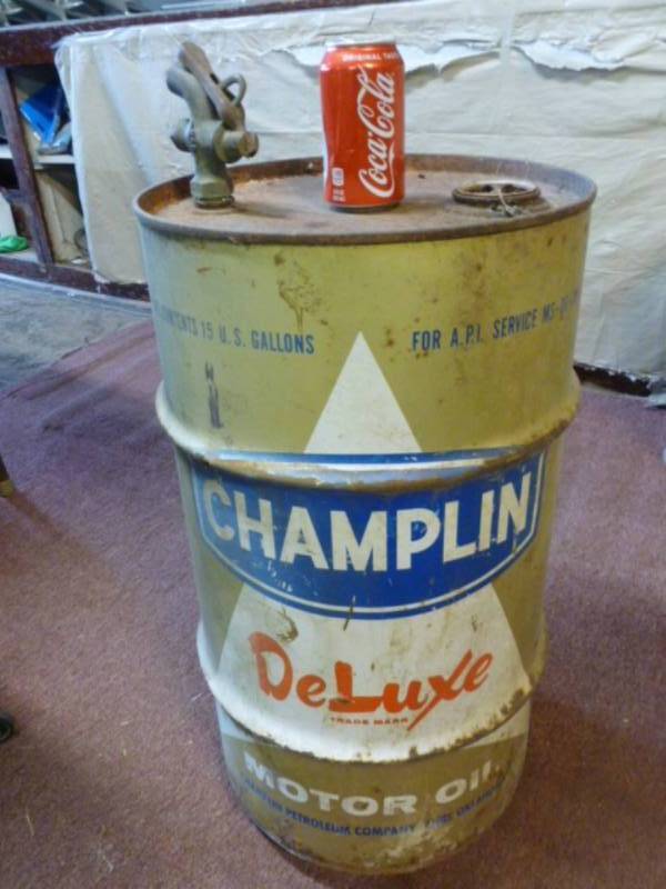 lot 116 image: Vintage Oil Barrel