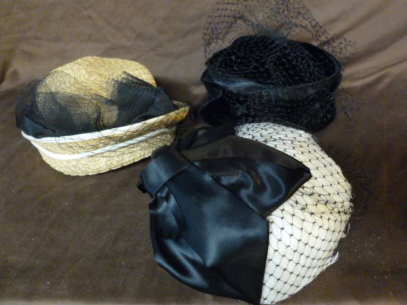 lot 162 image: Vintage Ladies Hats