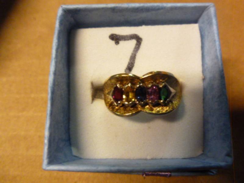 lot 183 image: Ladies Ring
