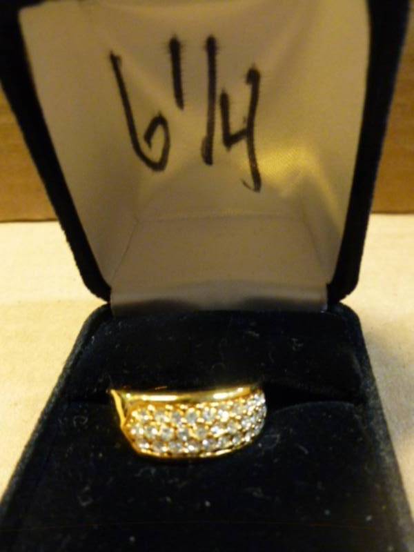 lot 196 image: Ladies Ring