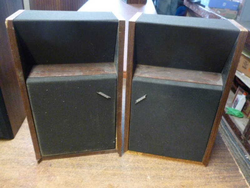 lot 248 image: Bose Speakers