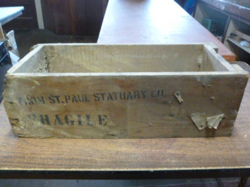 lot 249 image: Vintage Box
