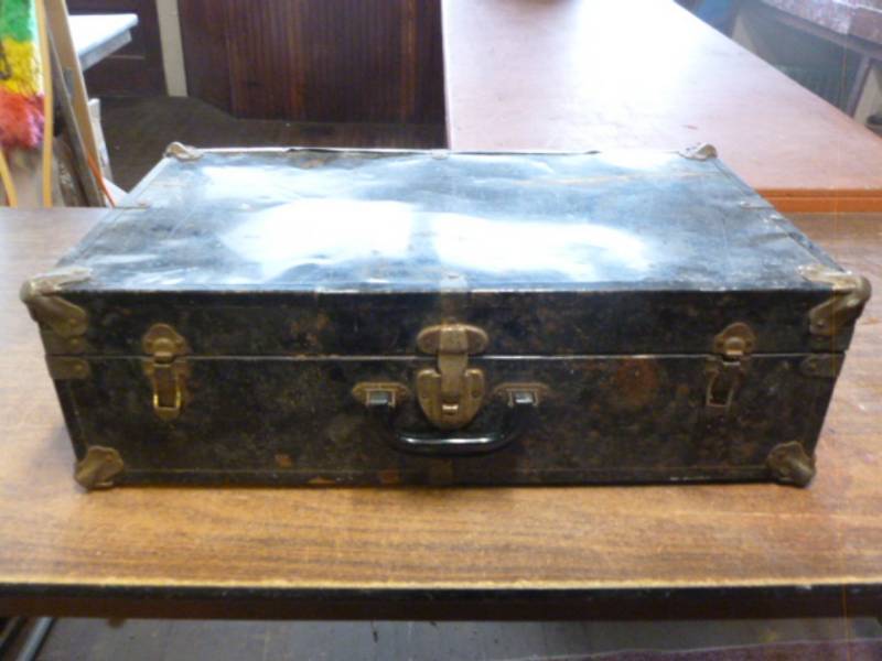 lot 250 image: Vintage Trunk