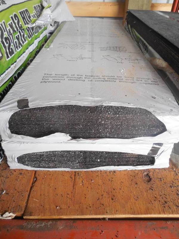 lot 43 image: (2) TAMKO HIP AND RIDGE SHINGLE BUNDLES IN THUNDERSTORM GREY