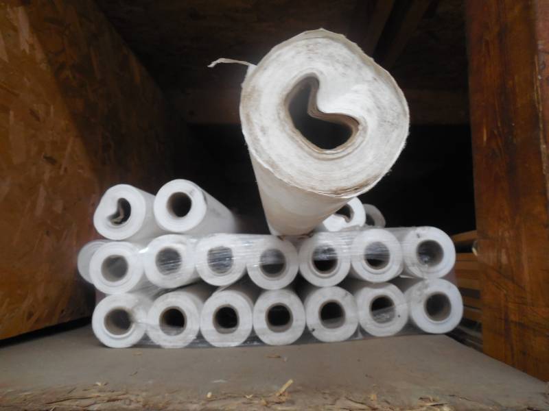 lot 86 image: ROLL OF TYVEK 9 X 100 HOUSEWRAP
