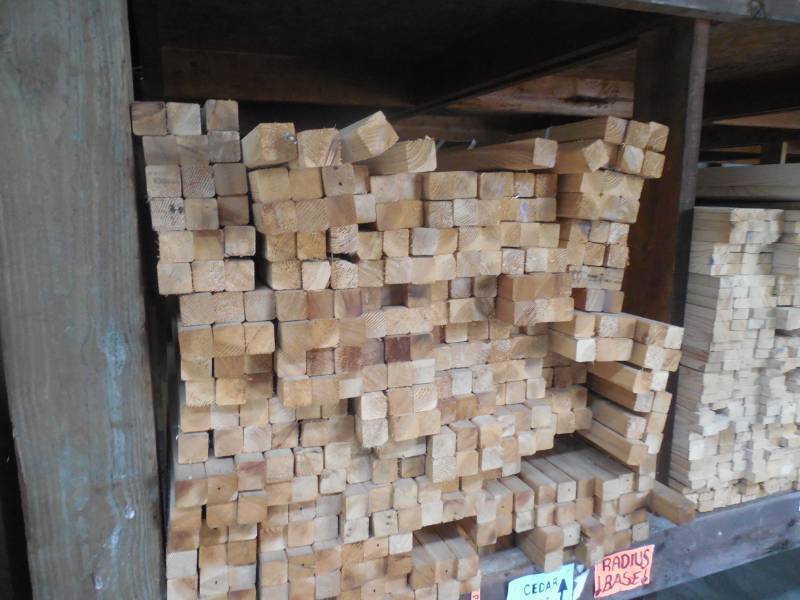 lot 126 image: (18) 2 X 2 8 CEDAR BOARDS