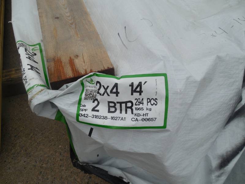lot 183 image: (163) 2 X 4 X 14 CONSTRUCTION LUMBER