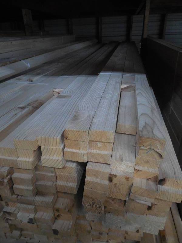 lot 117 image: (36) 1 X 2 X 8 BUNDLE OF PINE