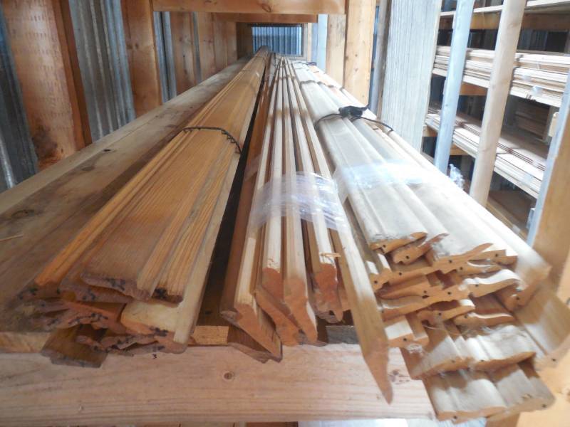 lot 237 image: 690 LINEAR FEET OF OAK PANEL CAP TRIM