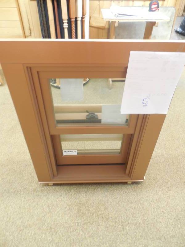 lot 253 image: MARVIN INTEGRITY WINDOW 22 14 X 32 WINDOW - BRONZE