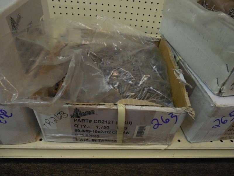 lot 263 image: BIG TIMBER SCREWS 2 12  - TAN  - 34 BOX
