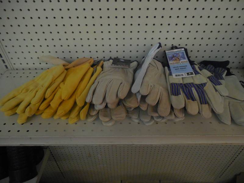 lot 298 image: (10) PAIRS OF NEW GLOVES - GOOD ASSORTMENT - ALL SIZE - X LARGE