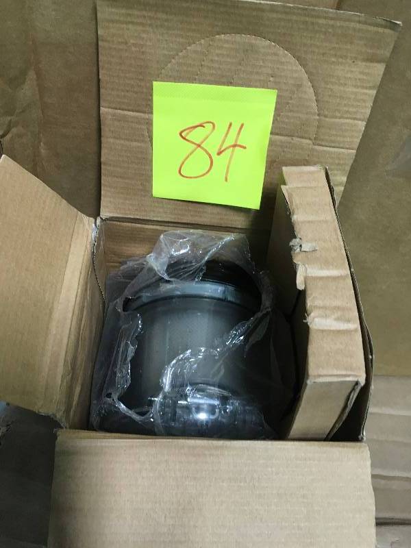 lot 84 image: Black & Decker PHV1810 Pivot Vac 18 Volt Cordless Pivoting Hand Vacuum  Used in good working cond.