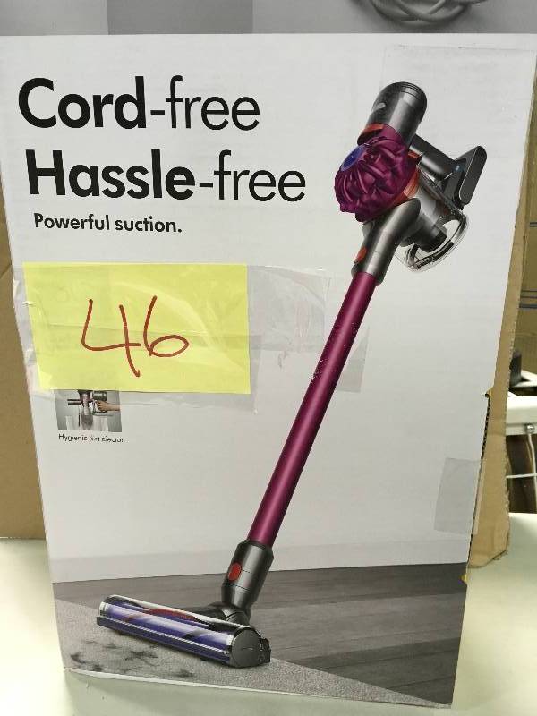 lot 46 image: Dyson V7 Motorhead Cord-Free Vaccuum