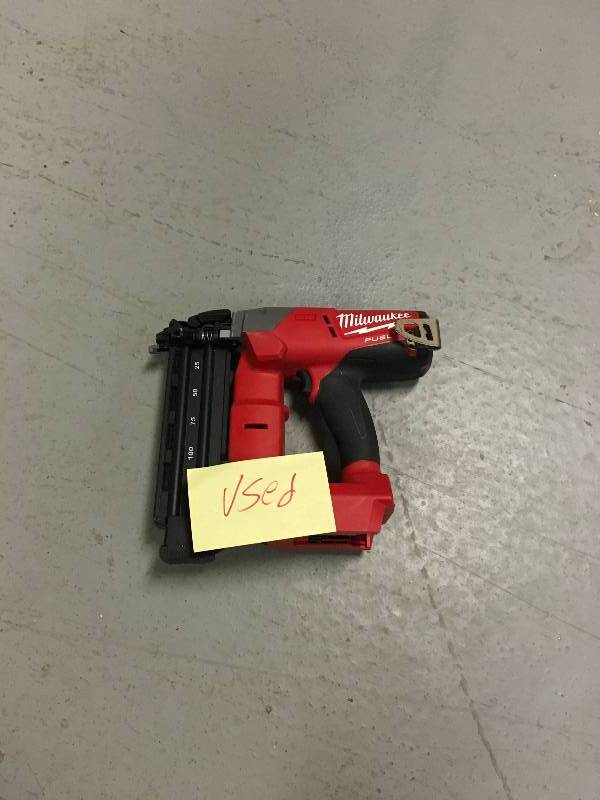 lot 90 image: MILWAUKEE M18 FUEL 18ga Brad Nailer (Tool Only)  USED