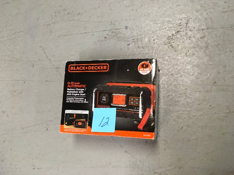 lot 12 image: Black & Decker BC15BD 15 Amp Bench Battery Charger with 40 Amp Engine Start  GOOD COND.