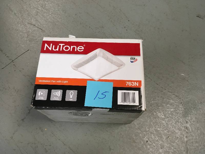 lot 15 image: Broan-Nutone 763N Ventilation Fan With Light in good conditions