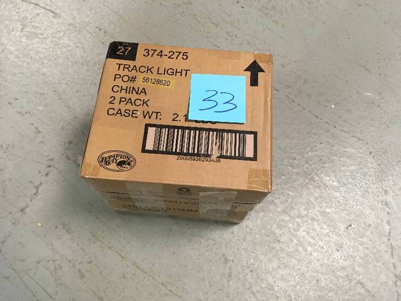 lot 33 image: Hampton Bay 374-275 75 Watt Par30 Halogen Track Light Head White  CASE OF 2 PACK new