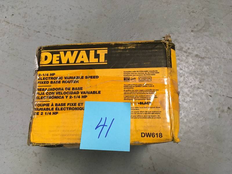lot 41 image: DEWALT DW618 2-14 HP Electronic Variable-Speed Fixed-Base Router  USED in working conditions