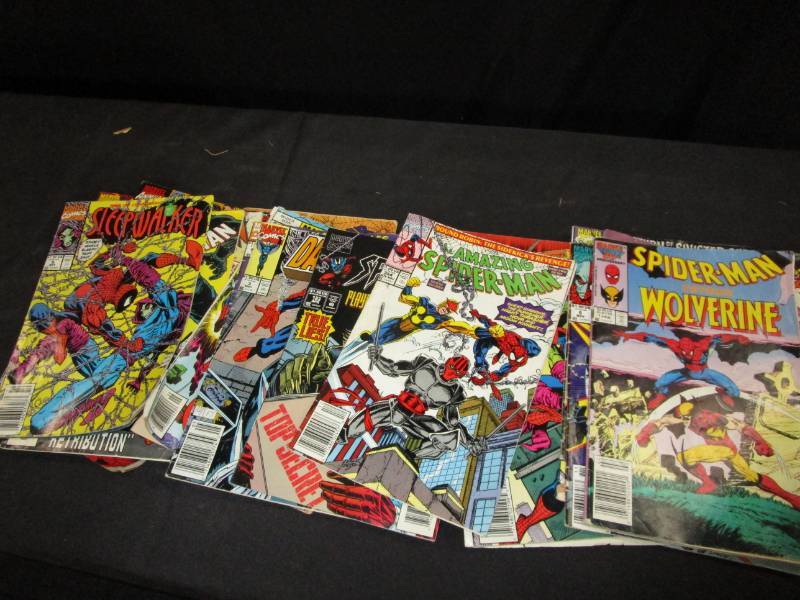 lot 166 image: Spiderman Comic Books