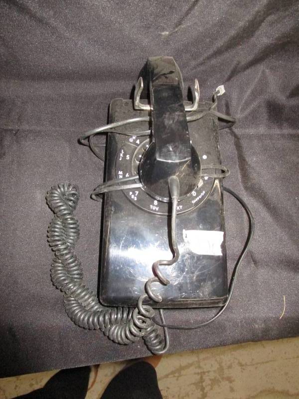 lot 191 image: Telephone