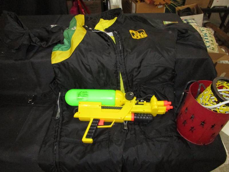 lot 196 image: Big Bad John Mens Medium Snowmobille Suit, Squirtgun, Lights
