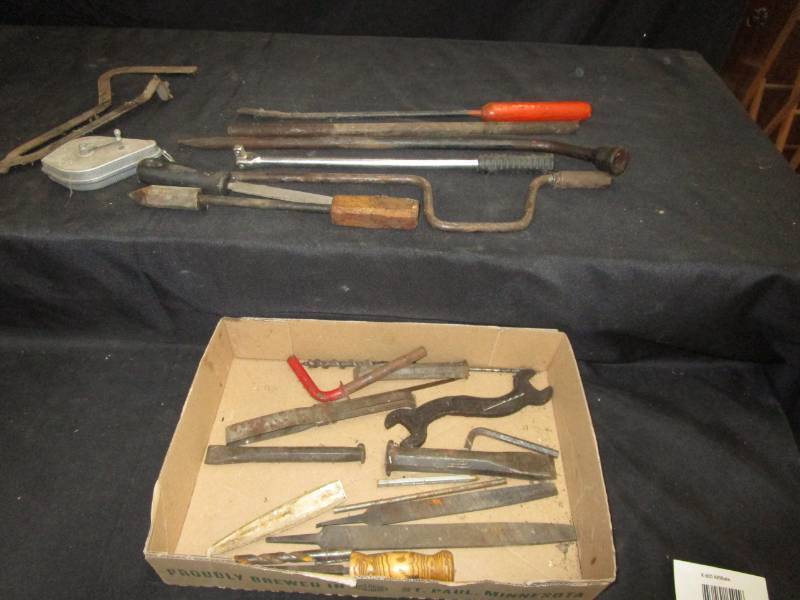 lot 39 image: Various Tools
