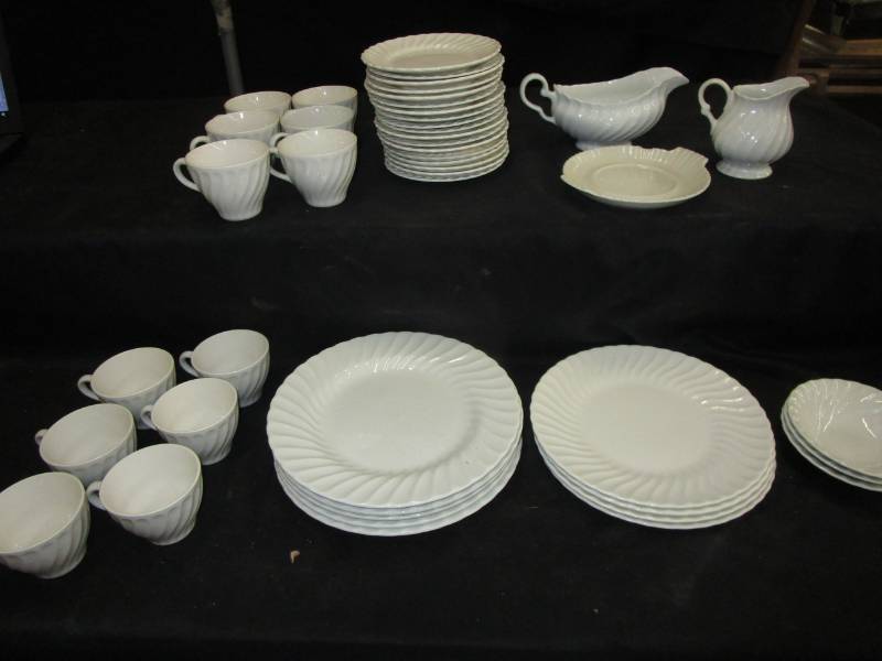 lot 85 image: 46 Piece Glassware