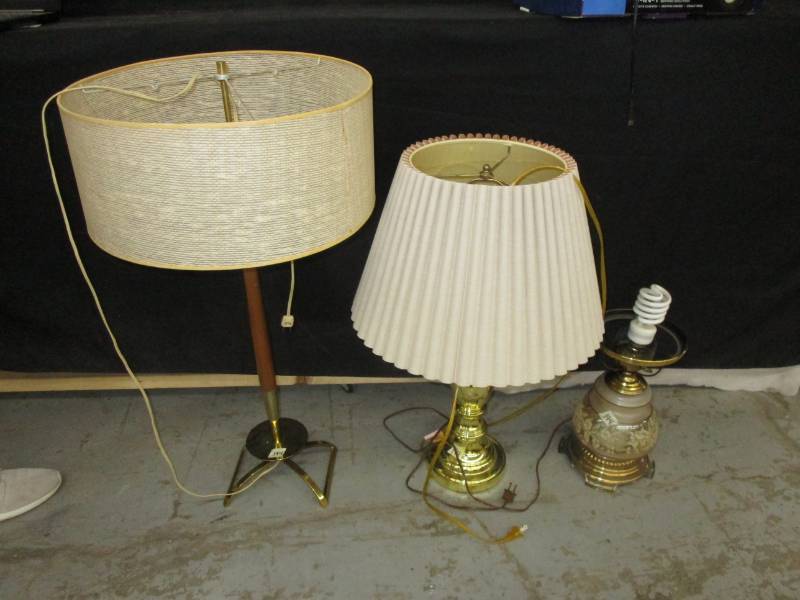 lot 97 image: 3 Vintage Lamps