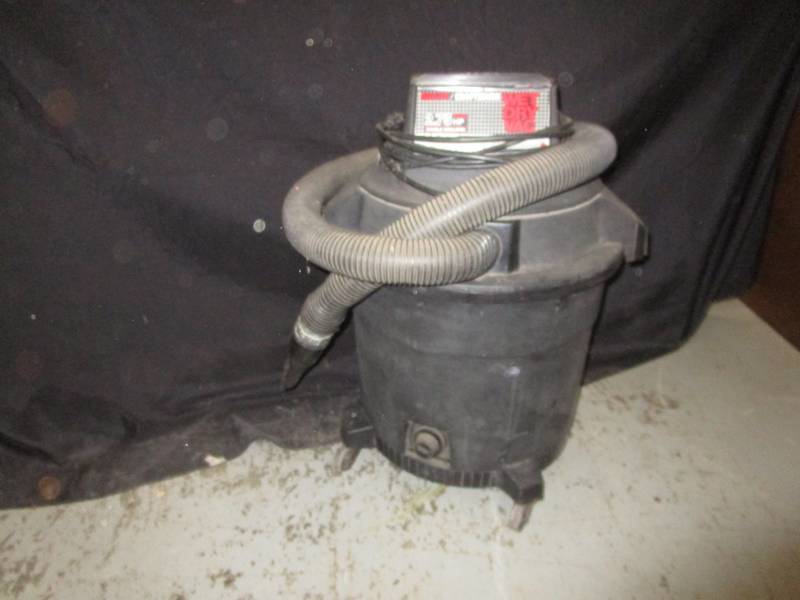 lot 119 image: Craftsmen Wet Dry Vac, 2.75 HP