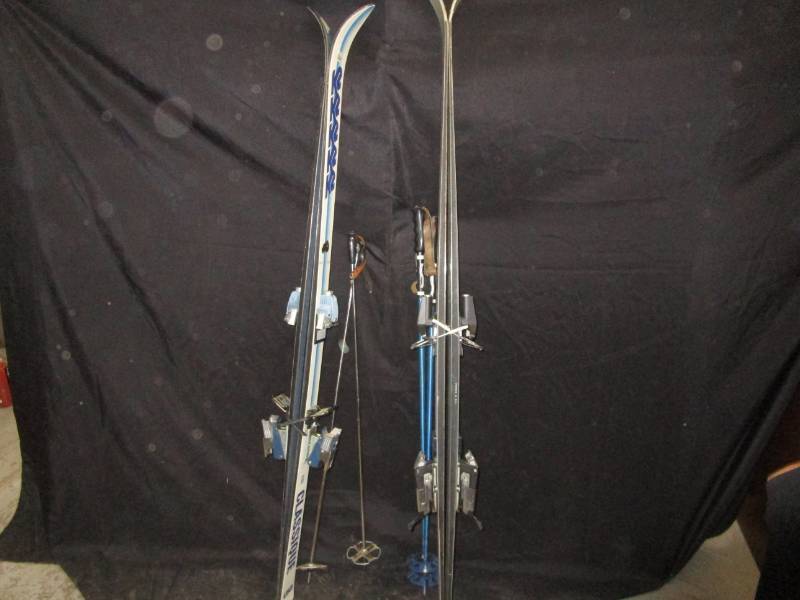 lot 123 image: 2 Pair of downhill Skiis, Poles