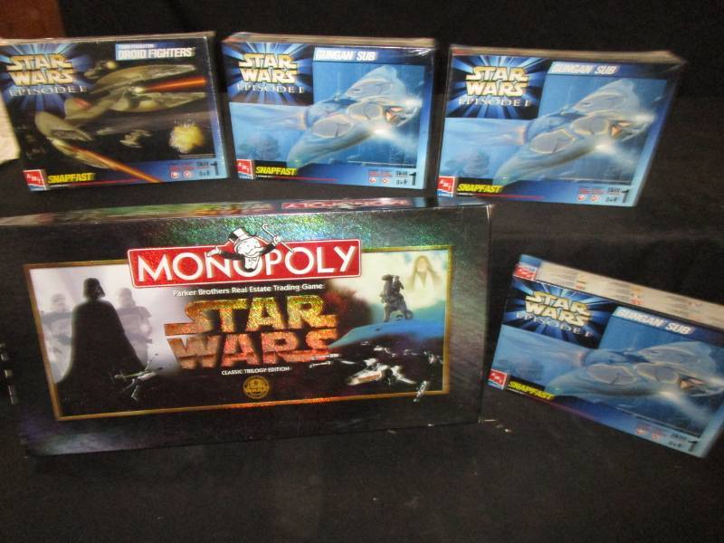 lot 136 image: Starwars Driod Fighters, Gun Gan Sub (2), Monopoly