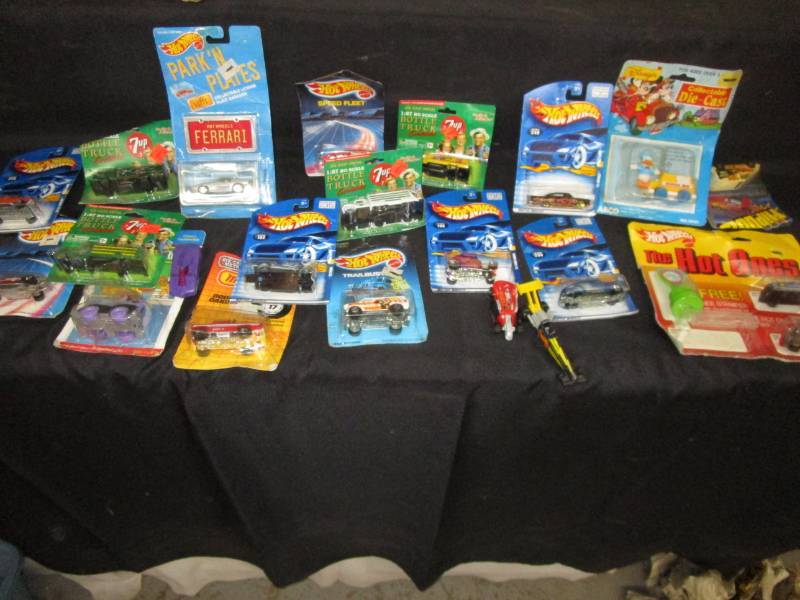 lot 153 image: Hot Wheels Misc