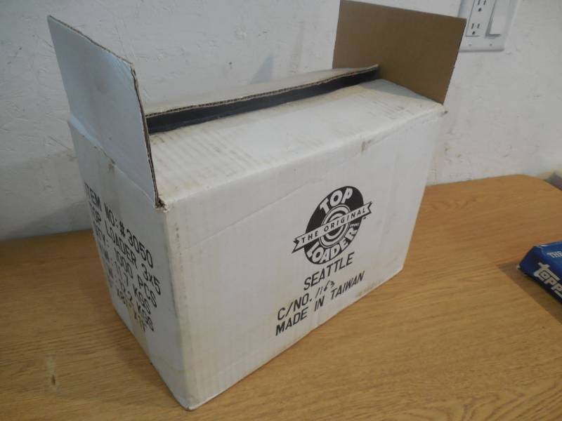 lot 6 image: Case of 1000 Sports Card Top Loader Protectors for Sports Cards