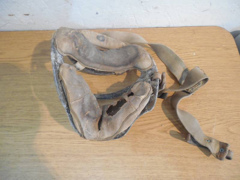 lot 15 image: Antique Baseball Catcher mask