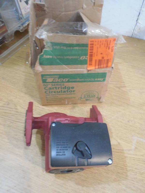 lot 93 image: Taco Comfort Solutions 125 HP Cast Iron Circulator Pump