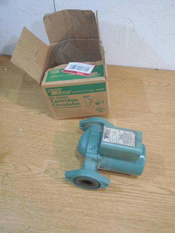 lot 94 image: Taco Comfort Solutions 125 HP Cast Iron Circulator Pump