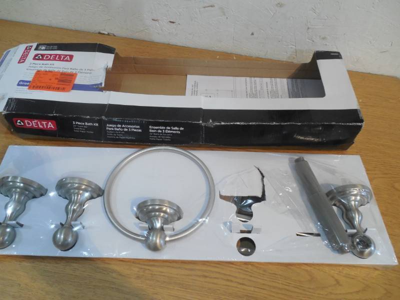 lot 130 image: Delta Greenwich 2-Piece Bath Hardware Set with Towel Ring Holder and 24 in. Towel Bar in Brushed Nickel