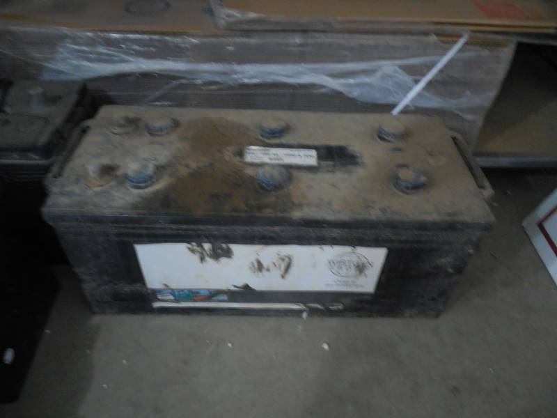 lot 98 image: 12-Volt 1,005-AMP Farm Equipment Battery